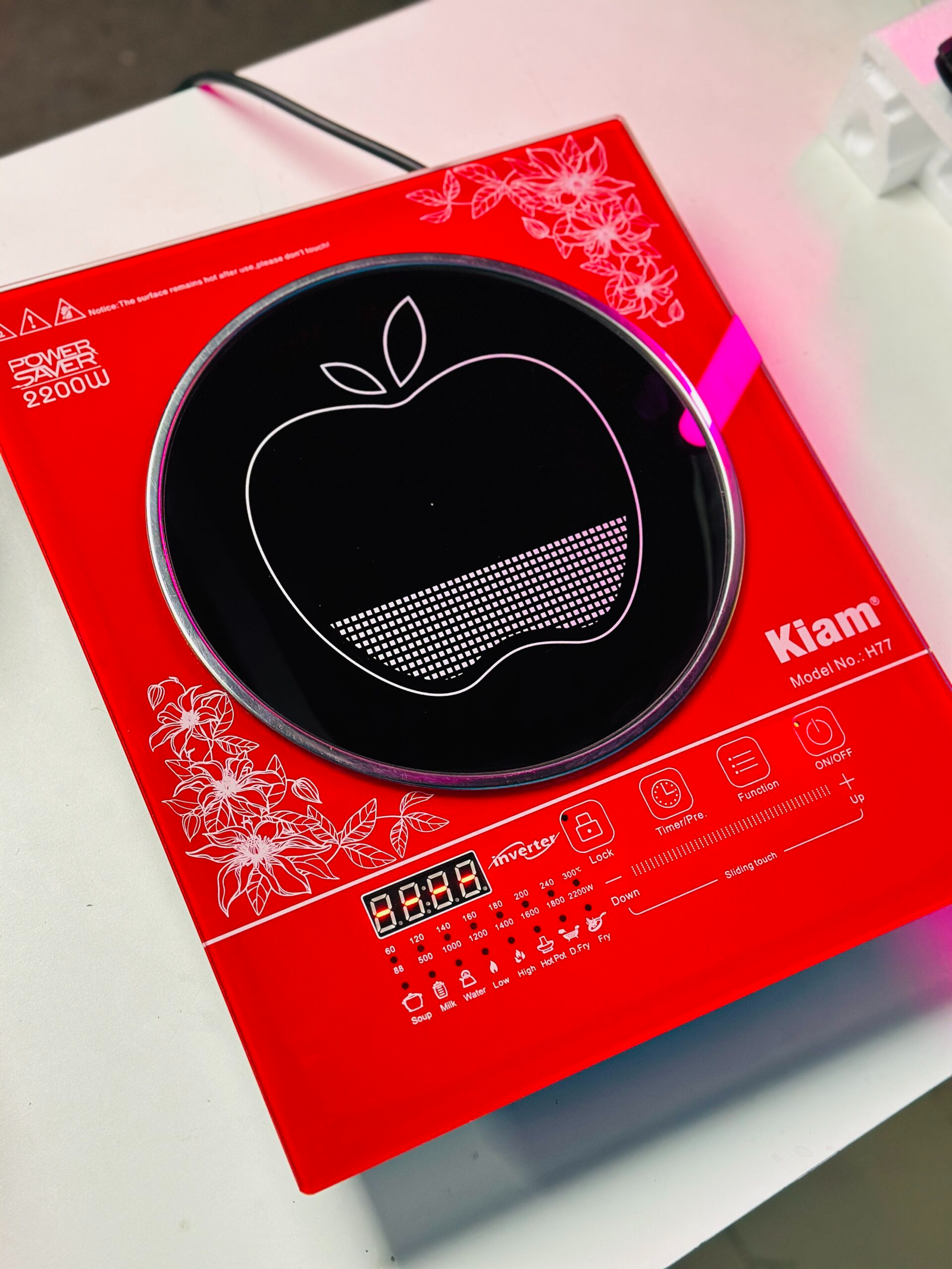 Kiam H77 Induction Cooker – 2000W