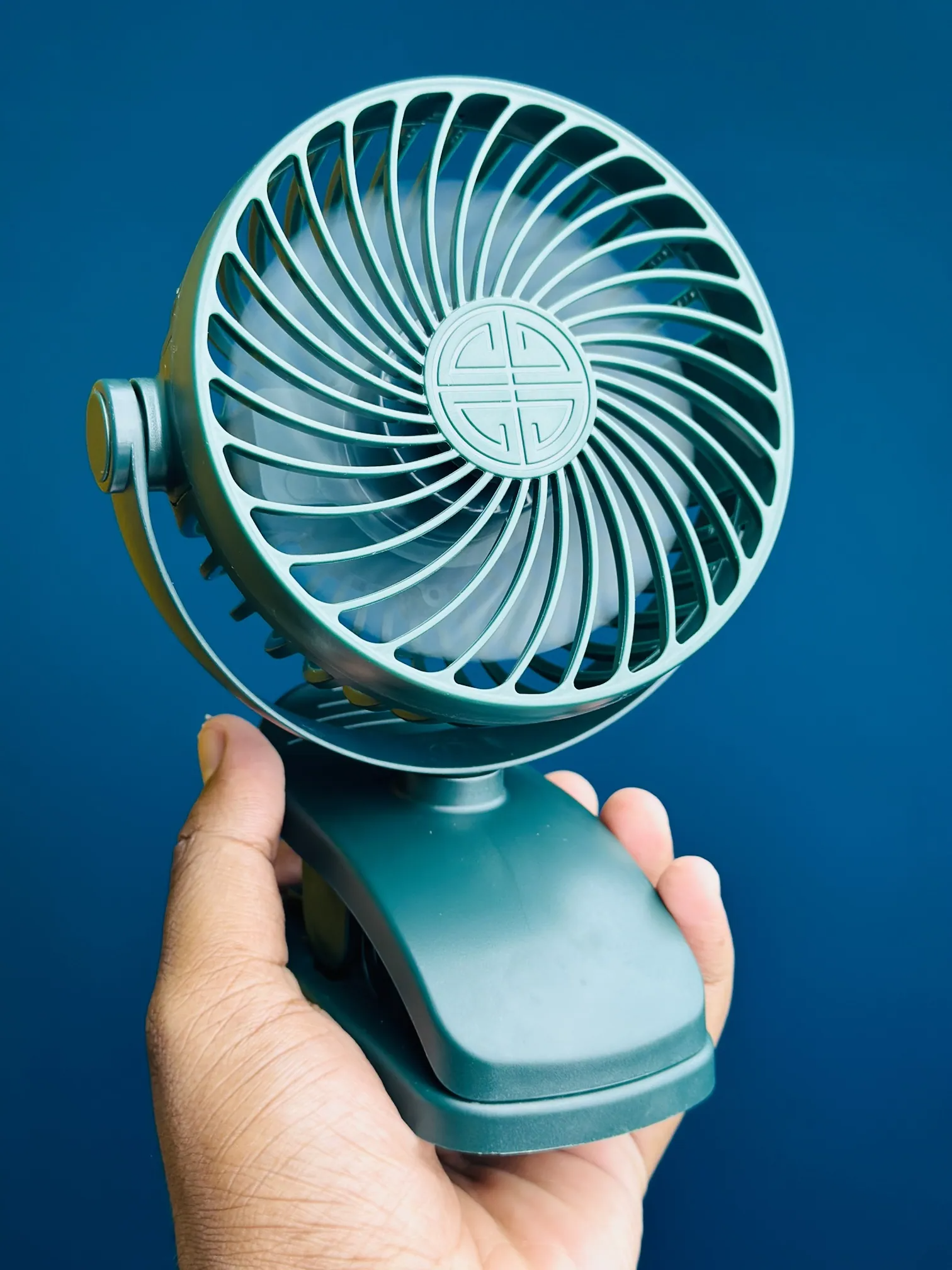 P8 USB Small Handheld Rechargeable Clip Fan – Green Color